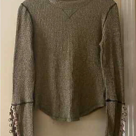 Free People Mountaineer Cuff Tie Accent Thermal Waffle Top in Cream Size US M - Picture 7 of 8